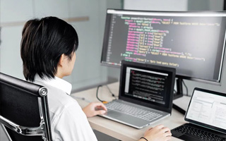 红河 api php源码,下载的php源码怎么运行呢？